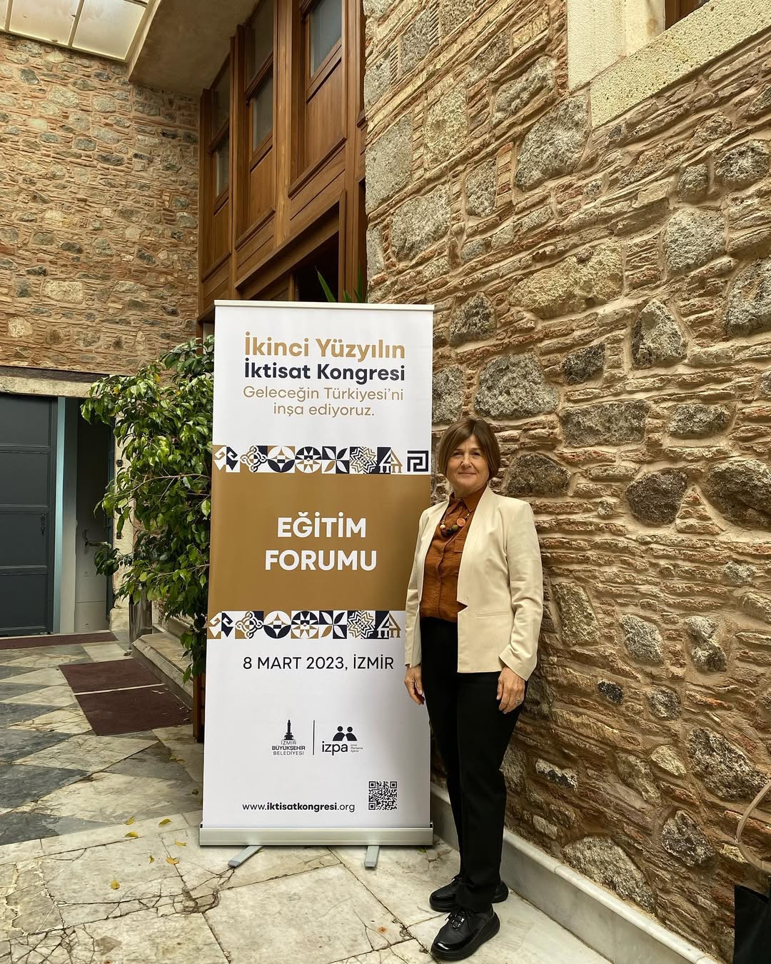 Duvarsız Okul Instagram